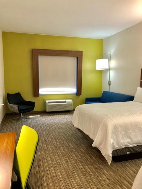 Express & South I-20 By Ihg Hotel 2*